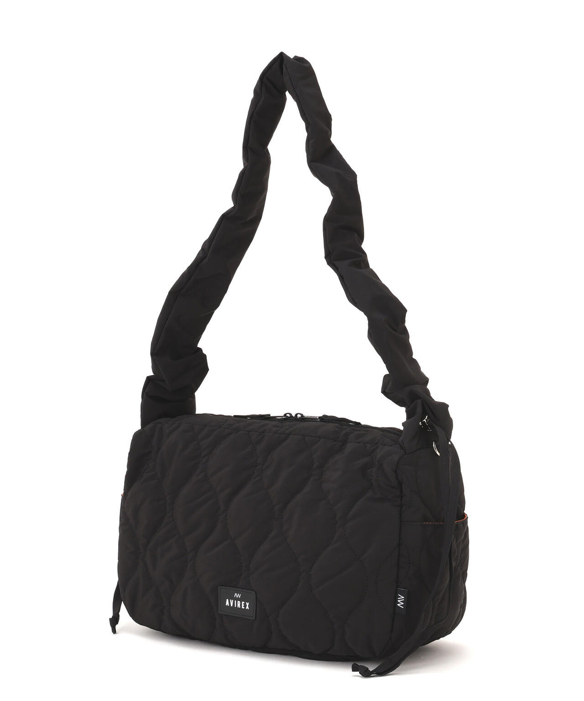 《直営店限定》QUILTING RUCHED SHOULDER STRAP BAG