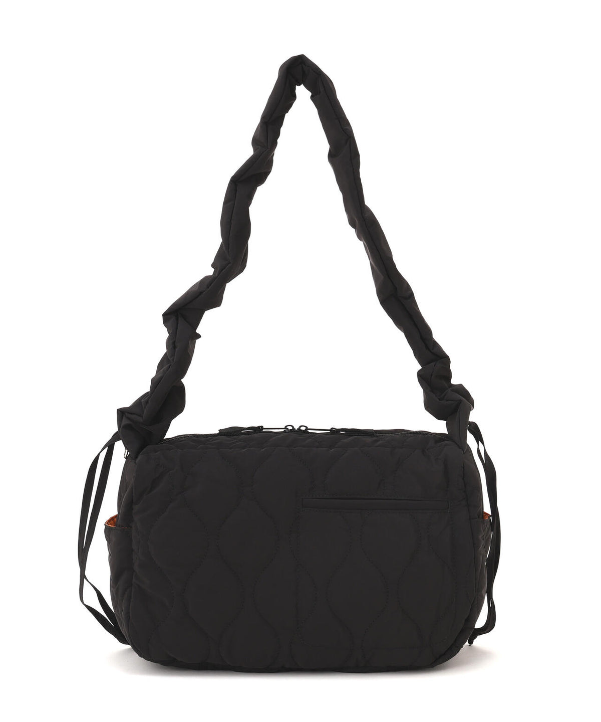 《直営店限定》QUILTING RUCHED SHOULDER STRAP BAG