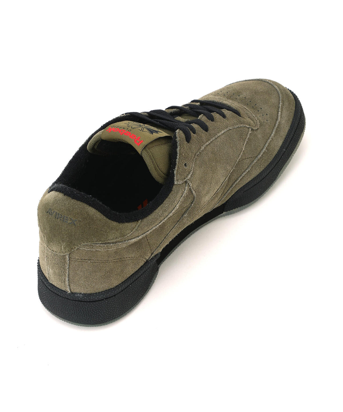 《AVIREX × Reebok》CLUB C ”MODERN SAGE COLLECTION”