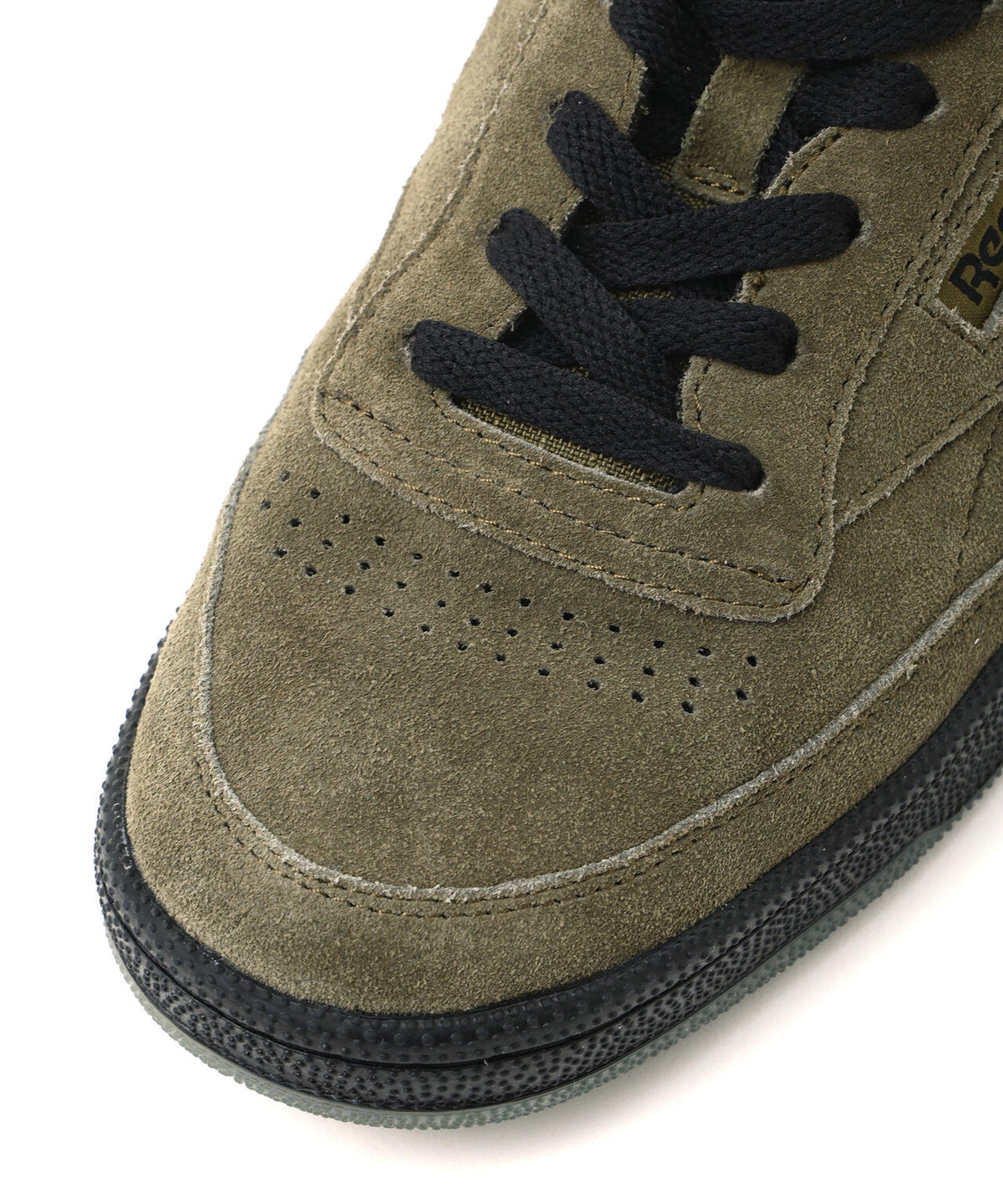 《AVIREX × Reebok》CLUB C ”MODERN SAGE COLLECTION”