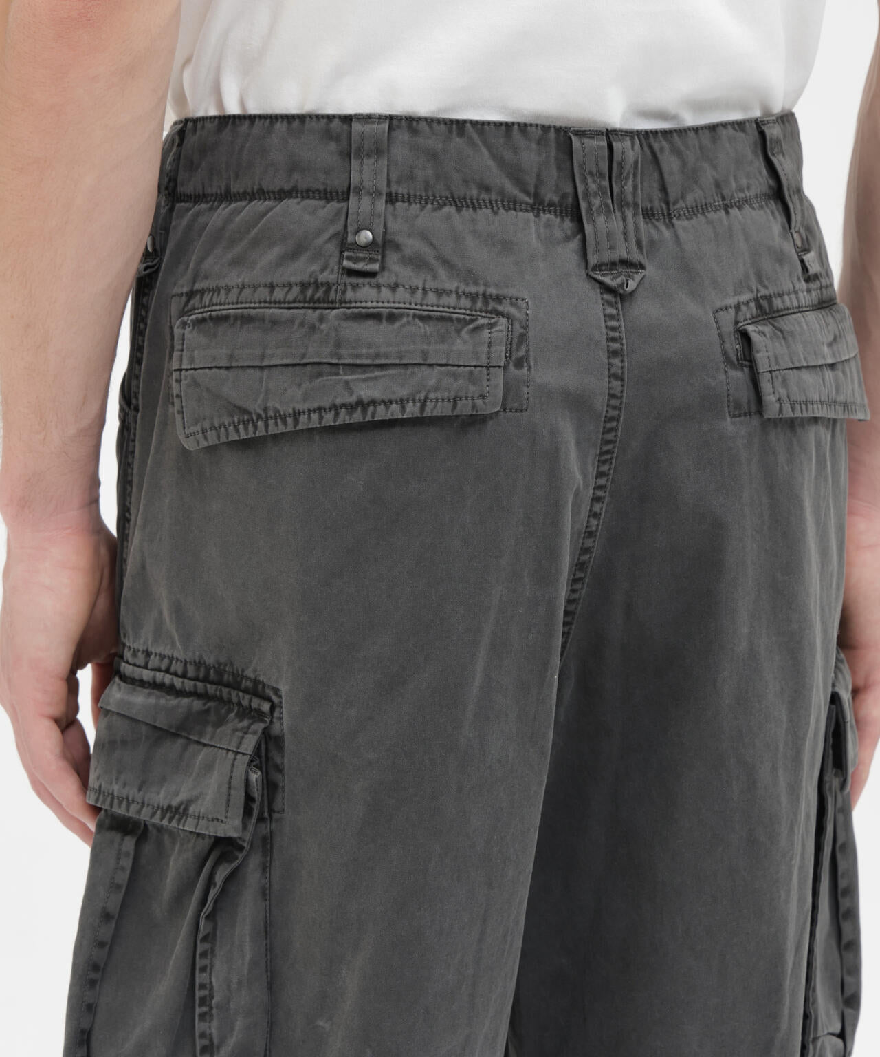 PIGMENT CARGO SHORTS | AVIREX（アヴィレックス） ｜【公式】通販mix
