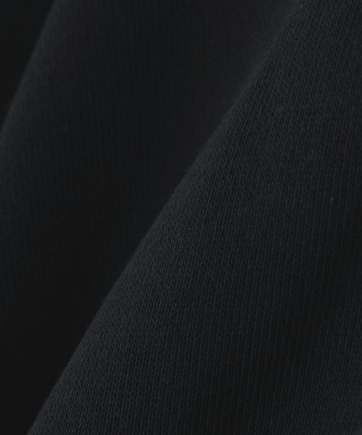 《DAILY/デイリー》LOGO PULLOVER HOODIE