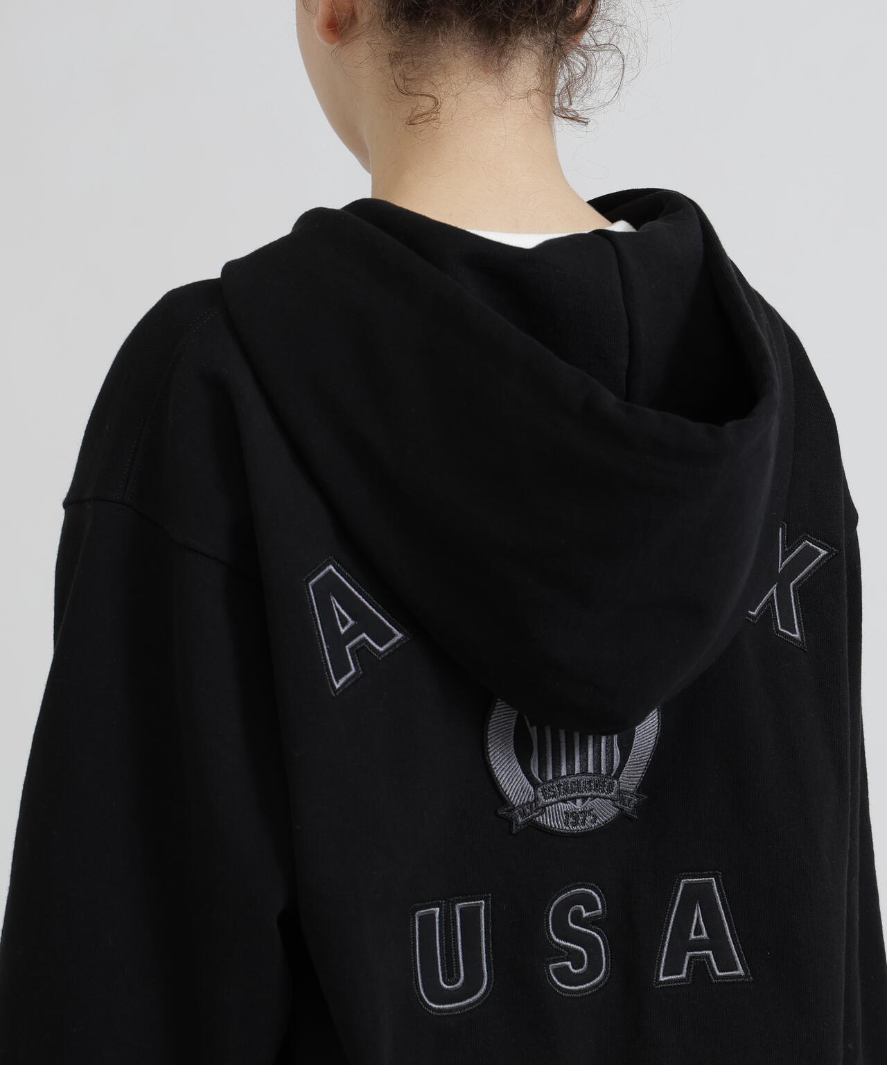 WOMAN》SIGNATURE VARSITY LOGO ZIP PARKA | AVIREX（アヴィレックス