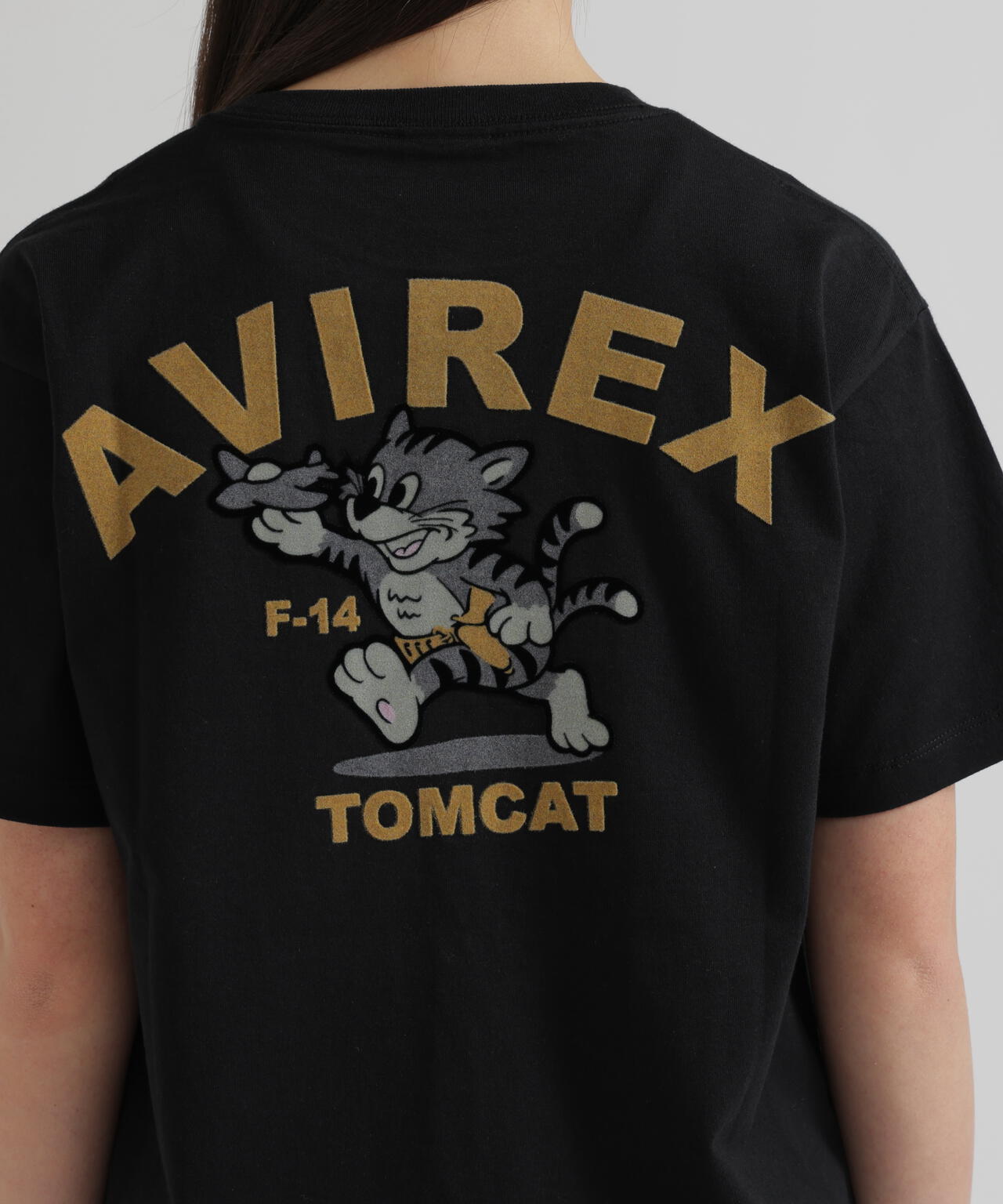 WEB&DEPOT限定》TOMCAT T-SHIRT | AVIREX（アヴィレックス） ｜【公式