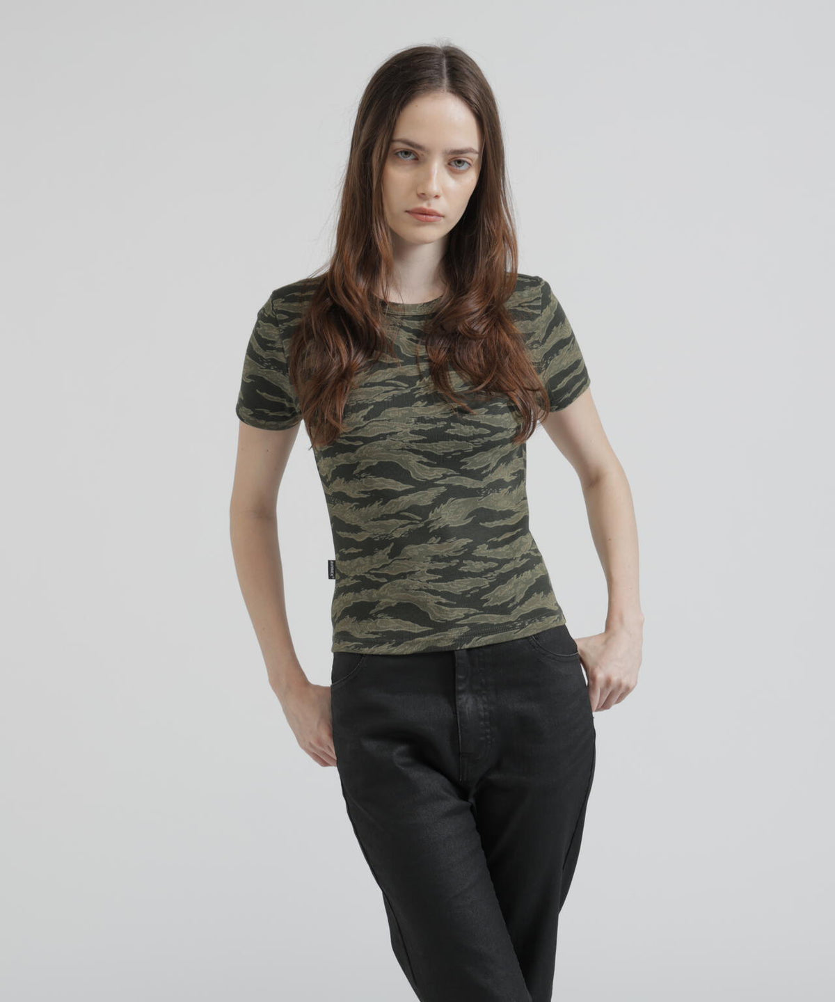 《WEB限定/DAILY/デイリー/WOMAN》 RIB CAMO S/S CREW NECK T-SHIRT