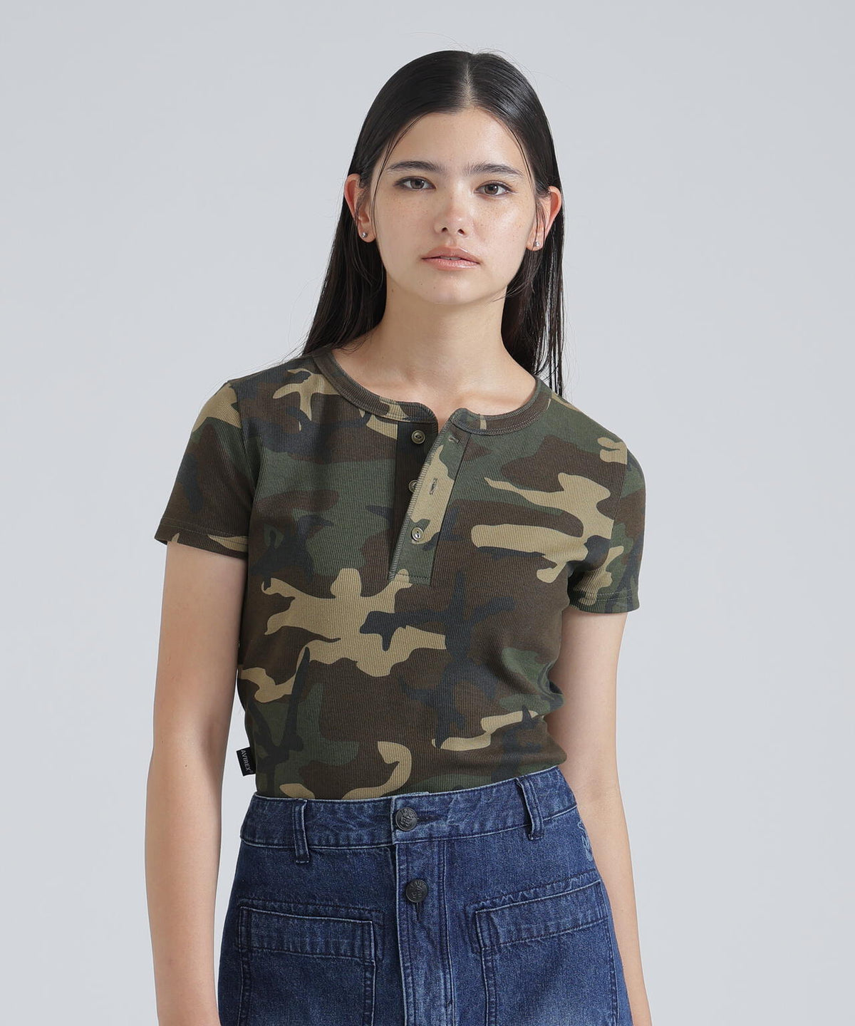 《WEB限定/DAILY/デイリー/WOMAN》RIB CAMO S/S HENLEY NECK T-SHIRT