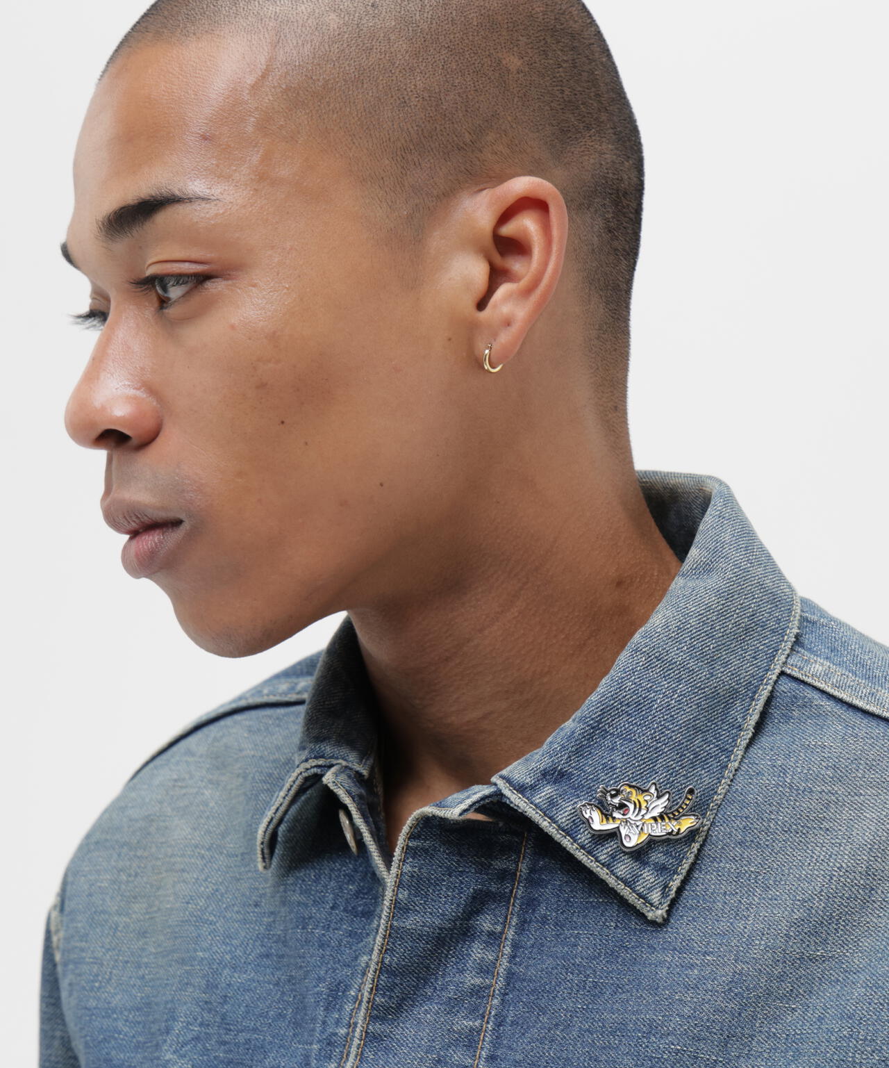 FLYING TIGERS PIN BADGE | AVIREX（アヴィレックス） ｜【公式】通販