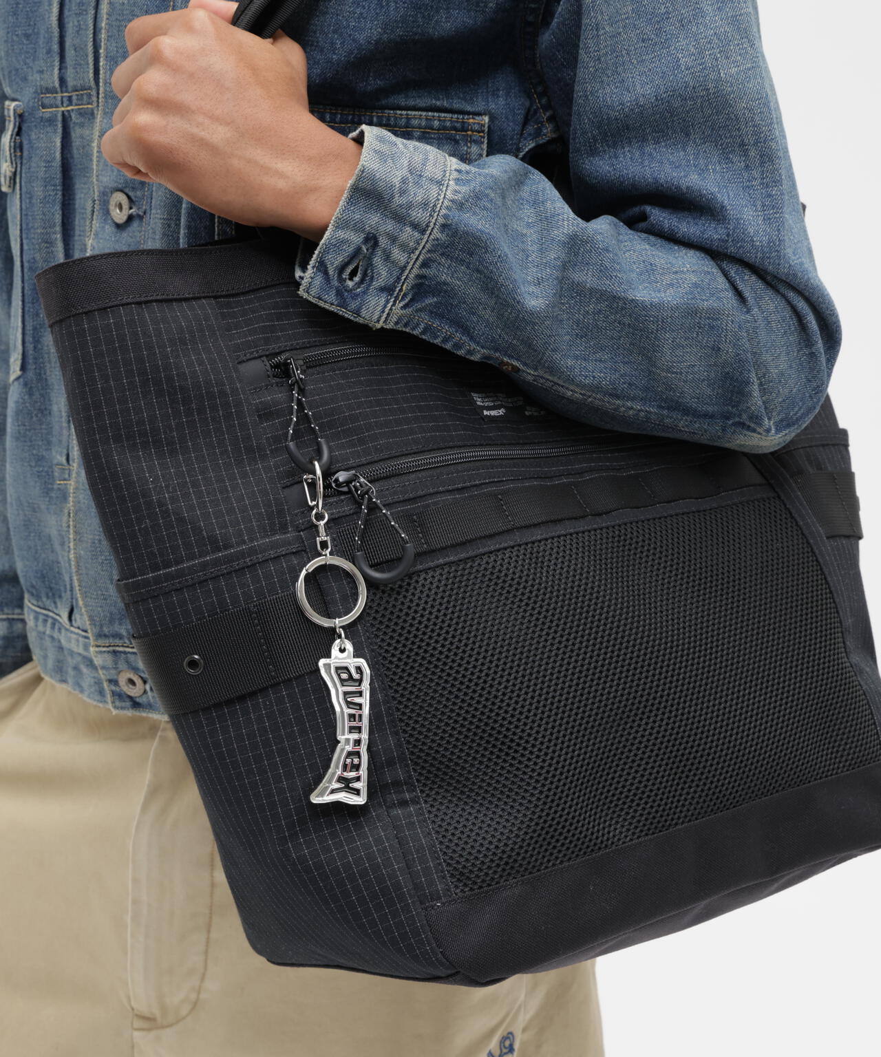 AVIREX LOGO KEY HOLDER