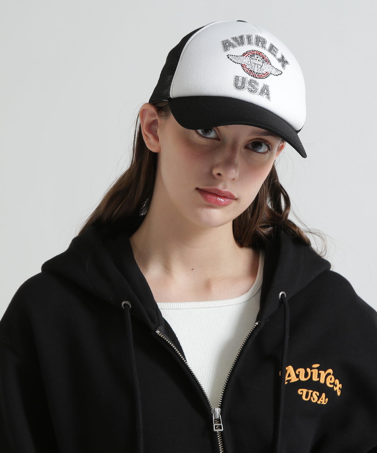 直営店限定】RHINESTONE VARSITY LOGO MESH CAP | AVIREX