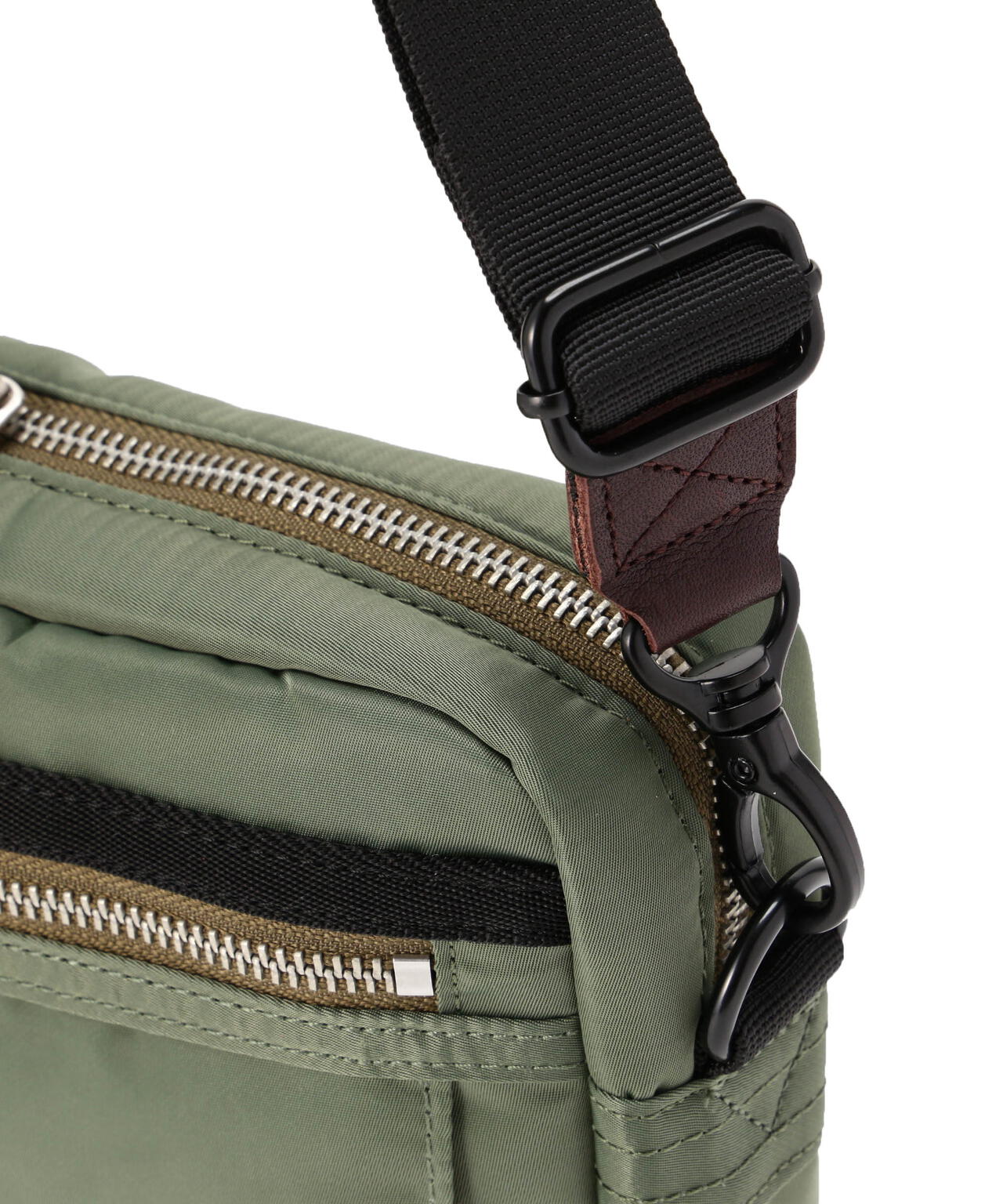 FLIGHT NYLON ”BOX SHOULDER BAG” | AVIREX（アヴィレックス