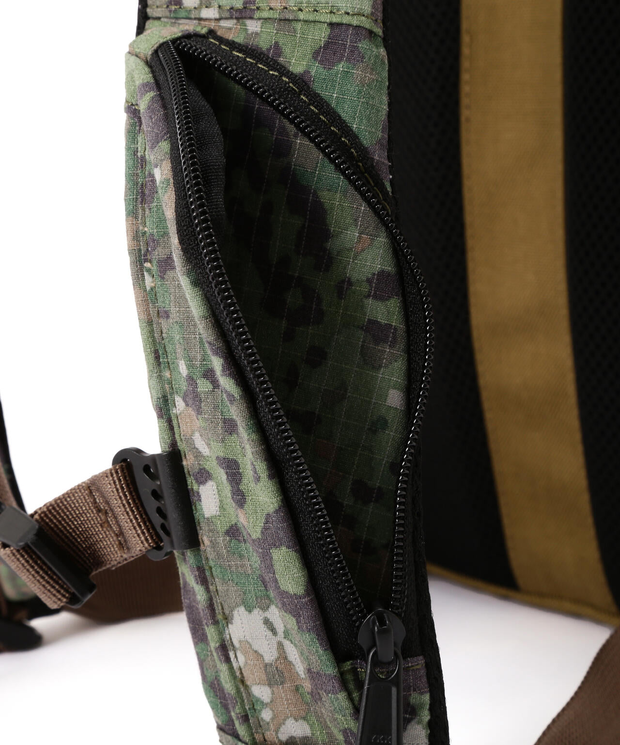 直営店限定》REFLECT RIP RUCKSACK | AVIREX（アヴィレックス