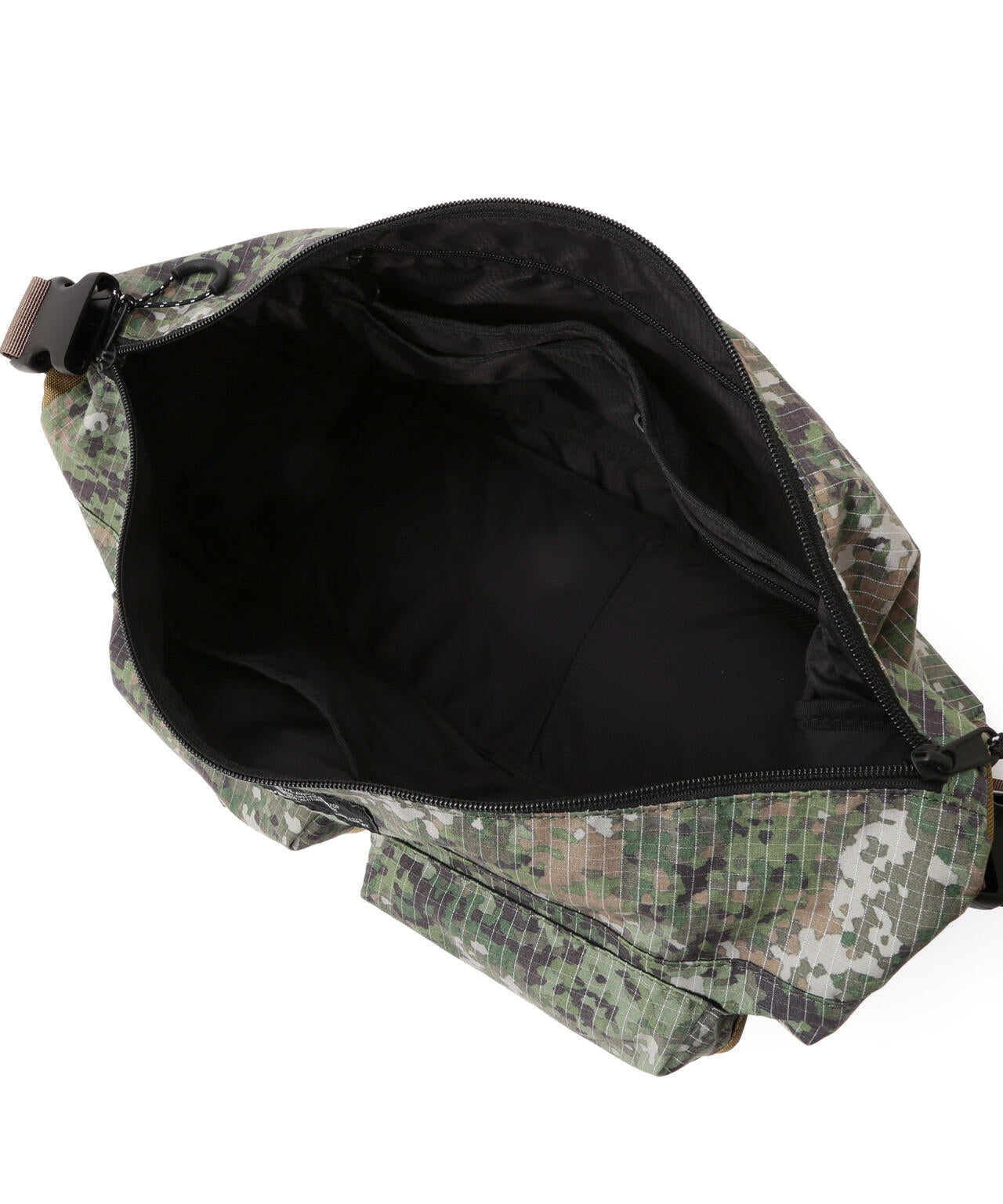 《直営店限定》REFLECT RIP BOAT SHAPED SHOULDER BAG