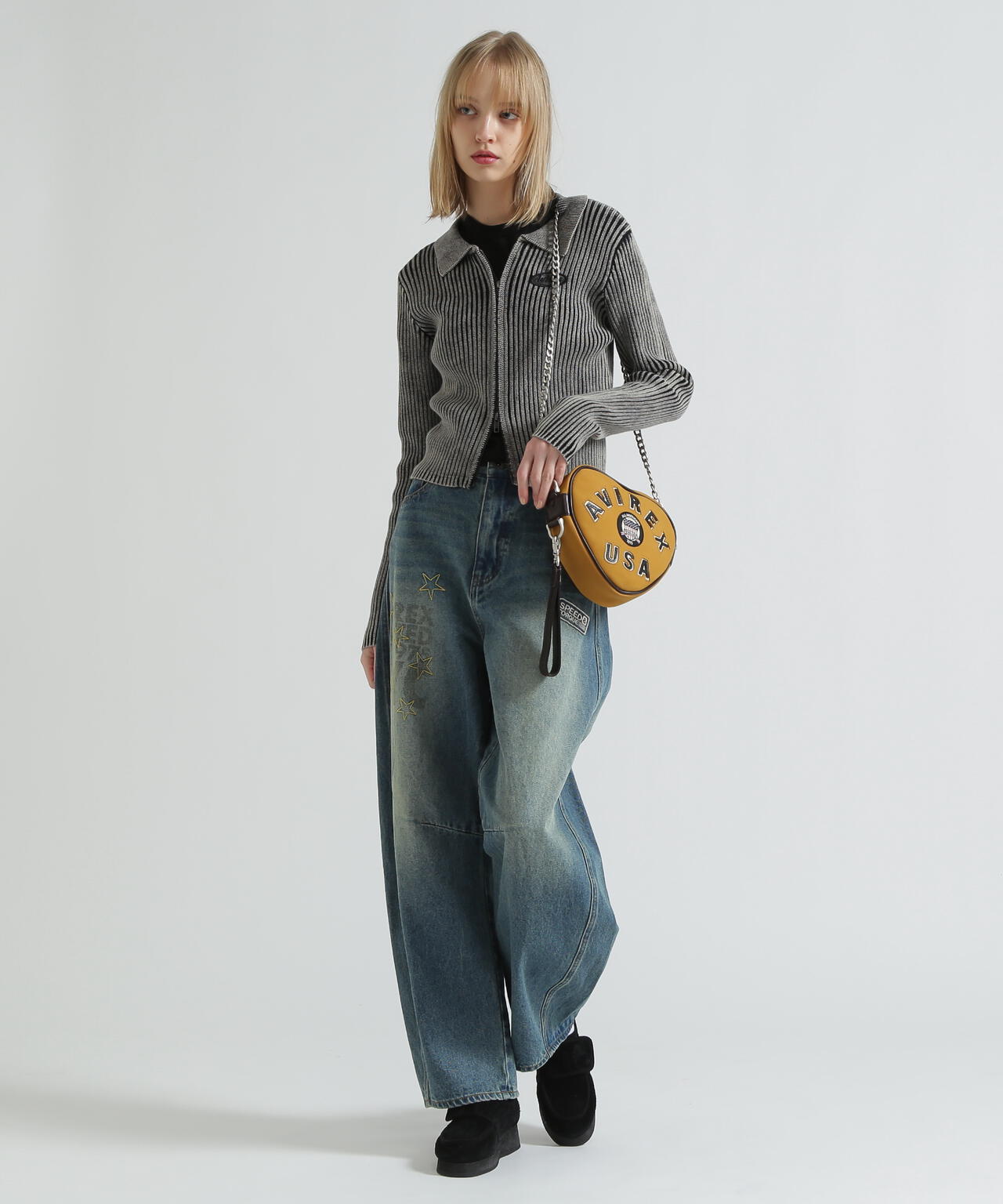 《直営店限定》LX VARSITY LEATHER HEART CHAIN BAG