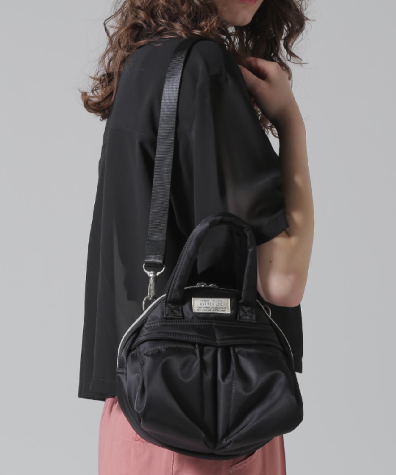 《直営店限定》CIRCLE NYLON BAG