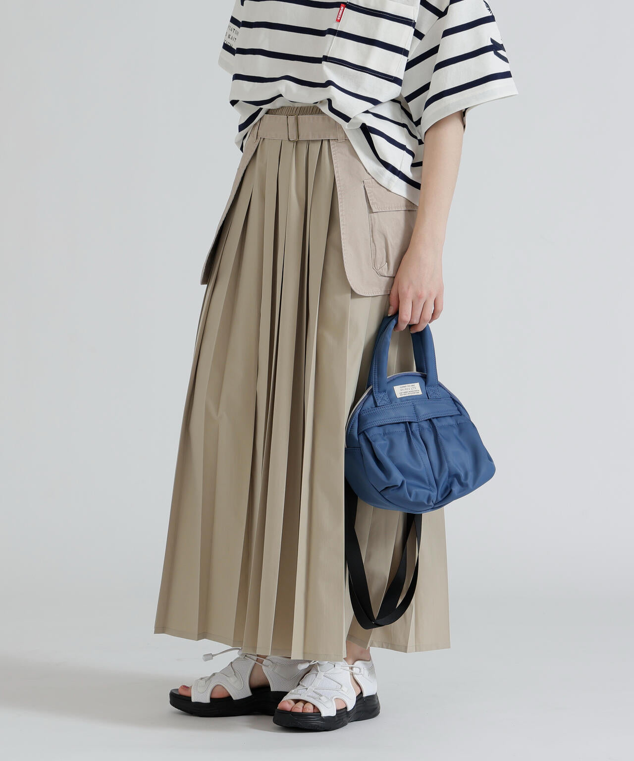 《直営店限定》CIRCLE NYLON BAG