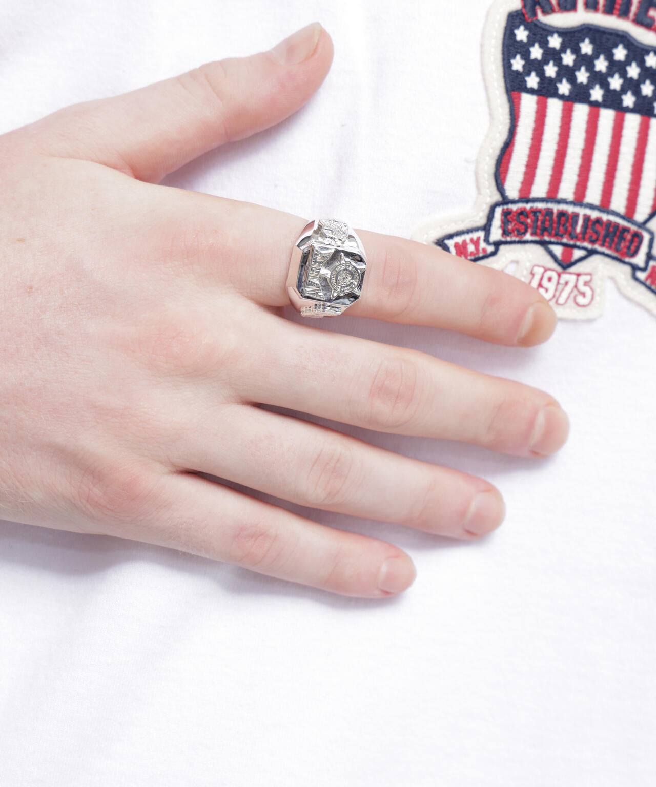 AVIREX by J.H.M CO.，LTD.》VARSITY ARCHIVES WILD BEAR SIGNET RING