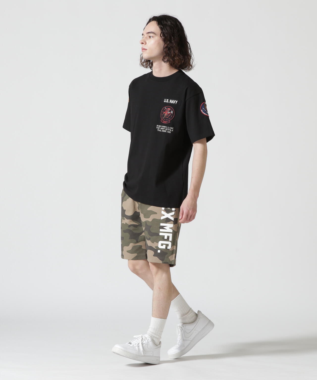 《WEB&DEPOT限定》VERTICAL LOGO SHORT PANTS / 縦ロゴ ショーツ AVIREX/