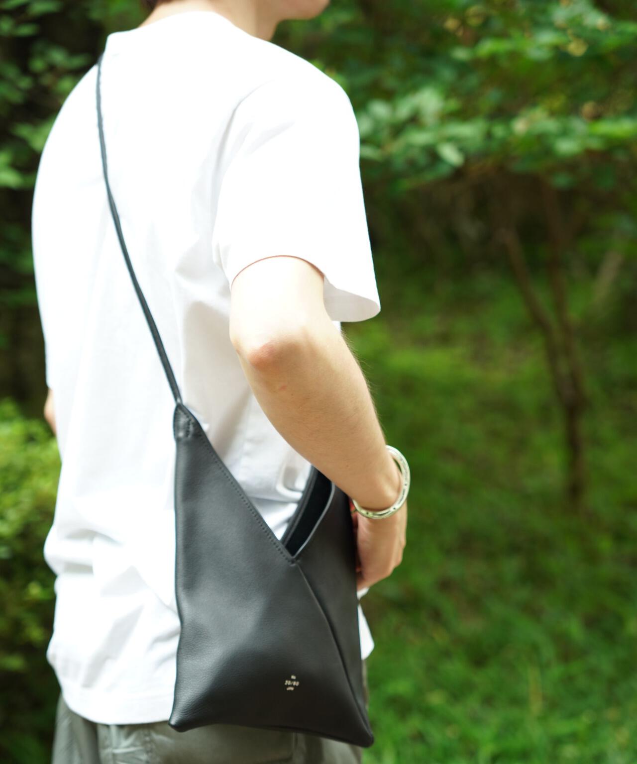 【20/80】トゥエンティーエイティー/ SHRINK LEATHER AZUMA BUKURO