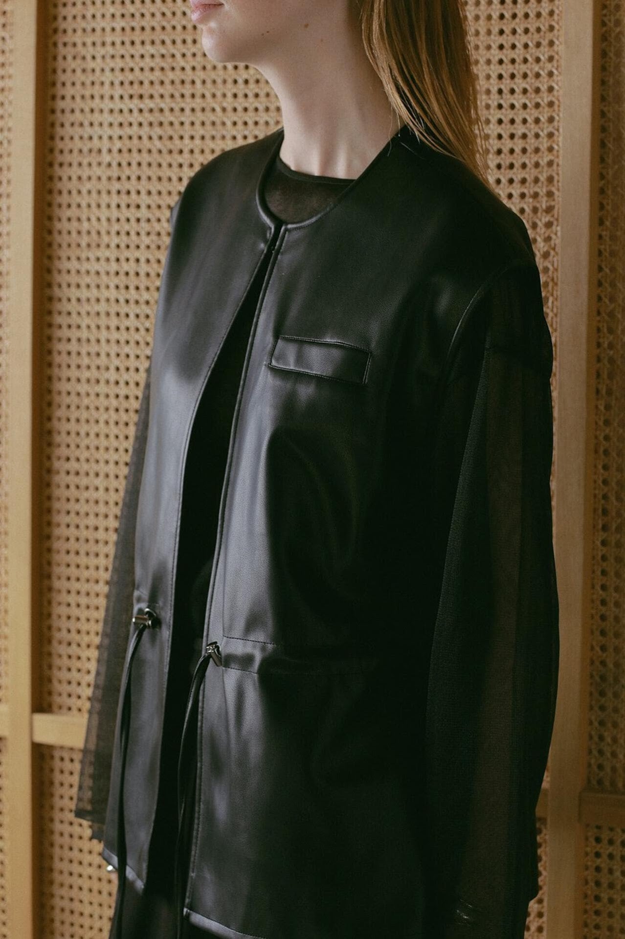 極美品 MANOF マノフ LAYERED COMBI BLOUSON 2way MANOF/マノフ/VEGAN LEATHER DRAWSTRING VEST | L.H.P