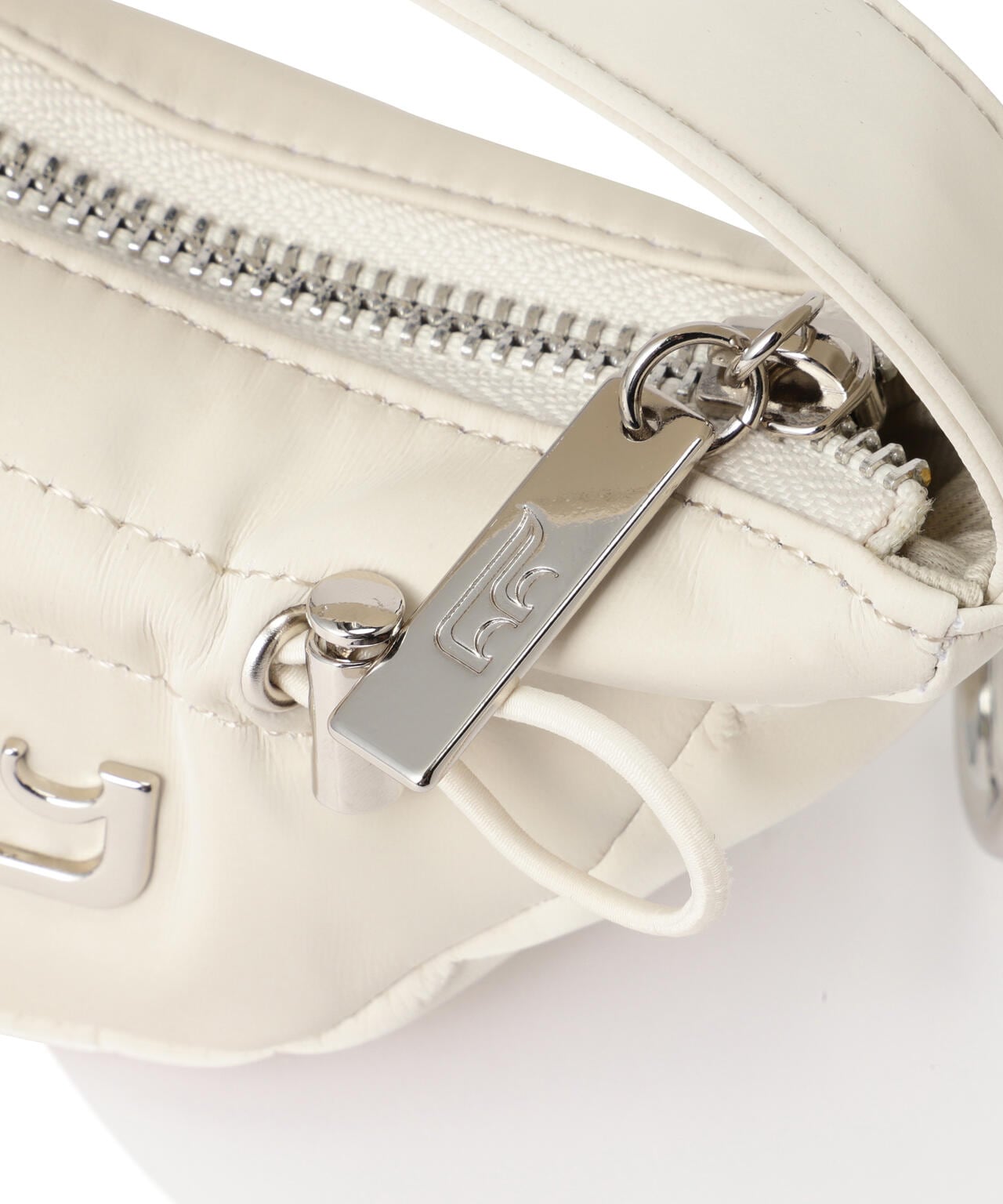 24740783-c38e-53a4-a33e-e70c237c4a5e_Image