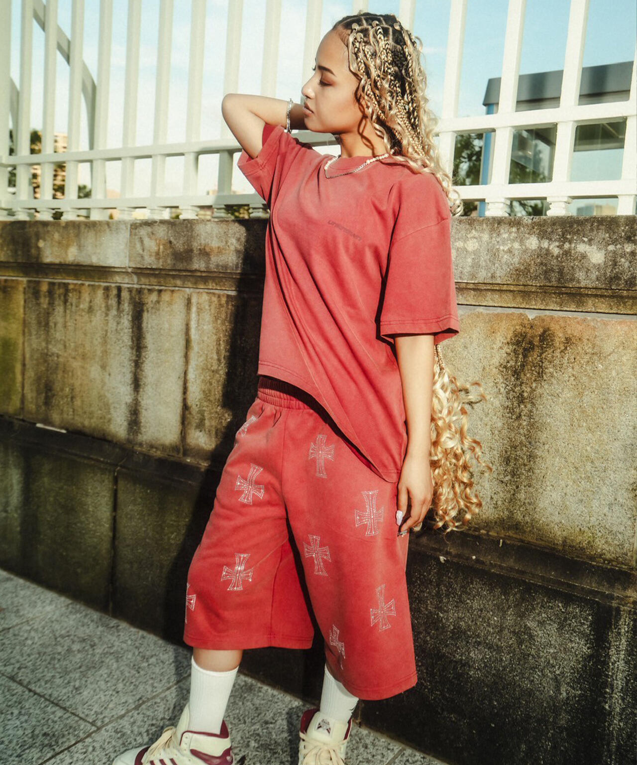 UNKNOWNLONDON/アンノウンロンドン/OUTLINE CROSS SWEAT SHORTS