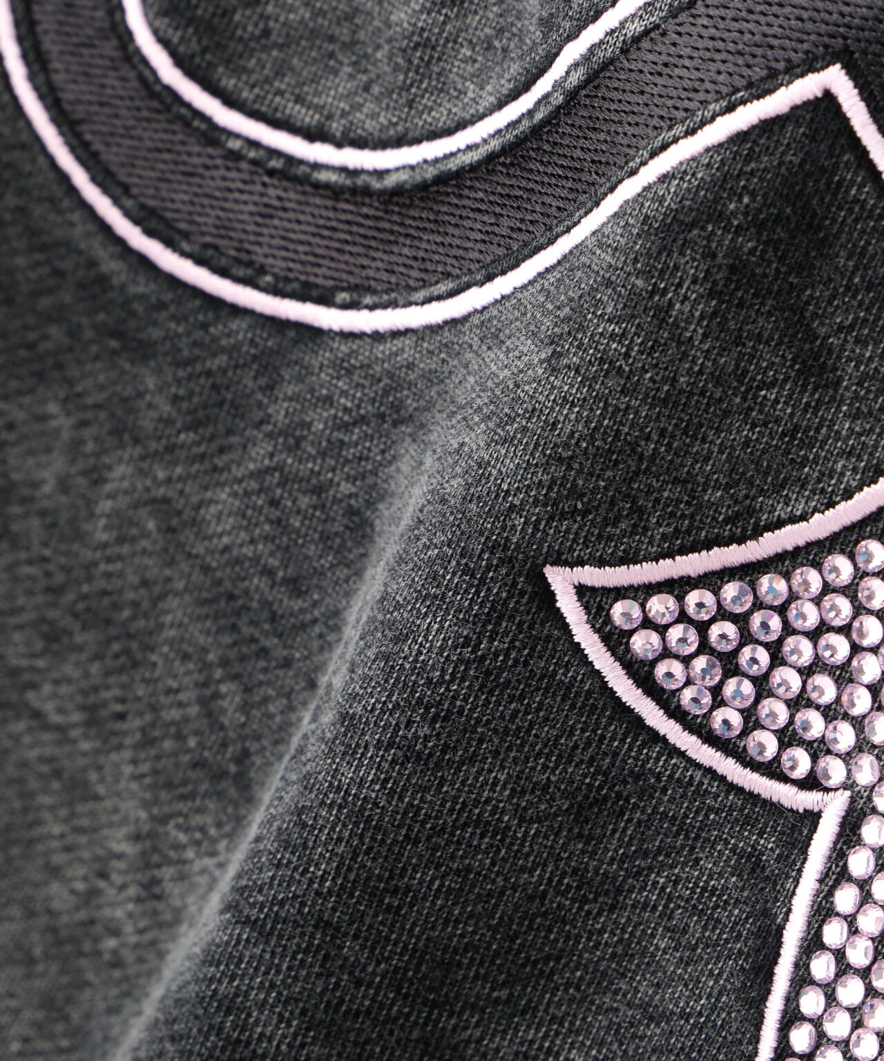 f0c0640b-76f8-5ca1-9a60-8d3abc8d5dc0_Image