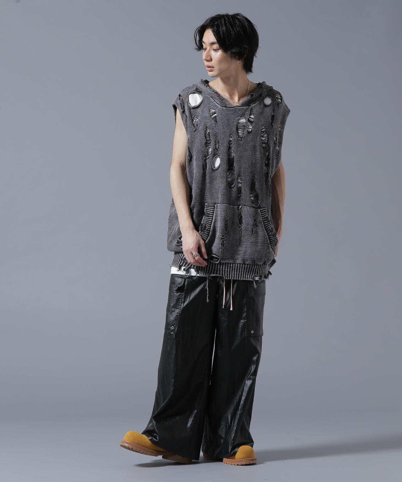 DankeSchon/ダンケシェーン/PIGMENT DAMAGE KNIT NOSLEEVE HOODIE