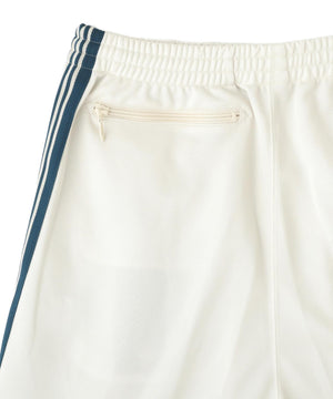 a221bc93-9cf2-53a7-abe4-bdeb331b18e2_Image