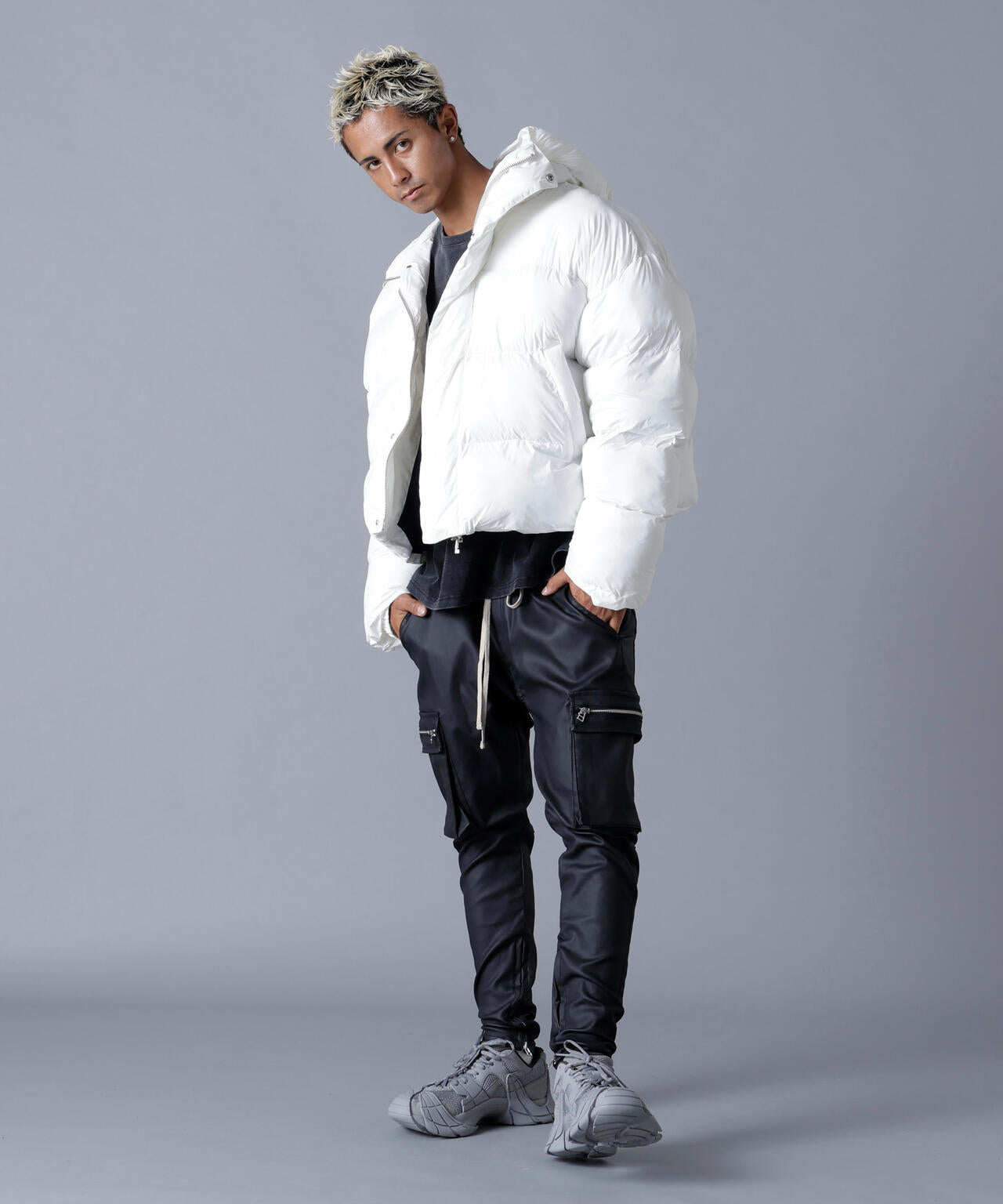 DankeSchon/ダンケシェーン/高密度NYLON HOODED BLOUSON