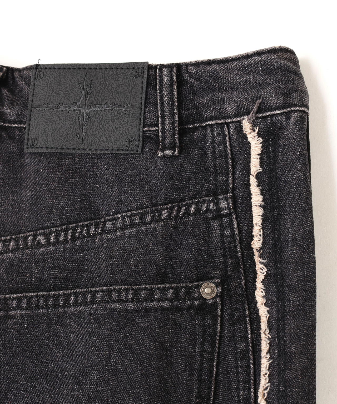 NOT4NERD/ノットフォーナード/THORNS LINE CUT OFF SHORTS