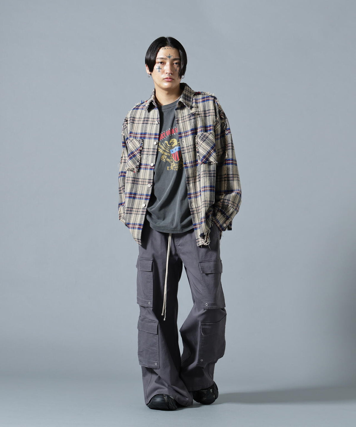180cm B:87 W:66 H:84 着用サイズ：L