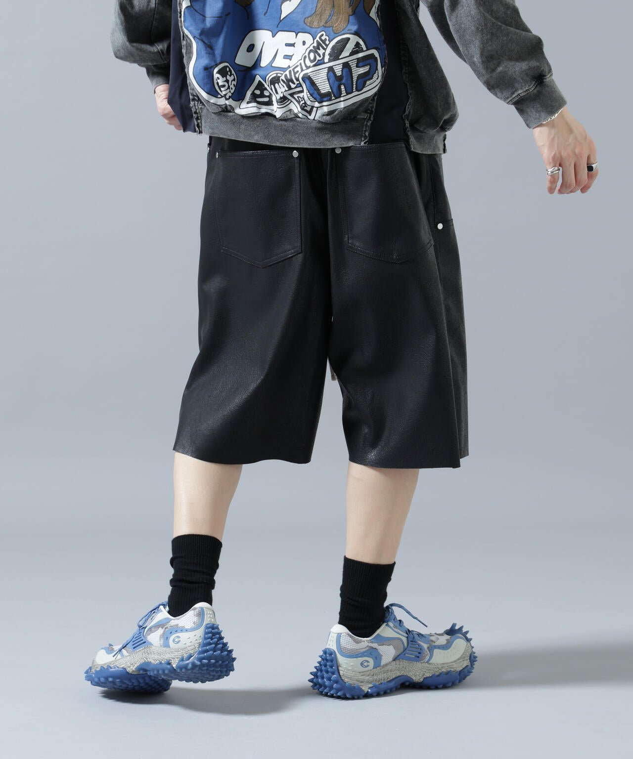 DankeSchon/ダンケシェーン/PULEATHER W-KNEE SHORTS | L.H.P