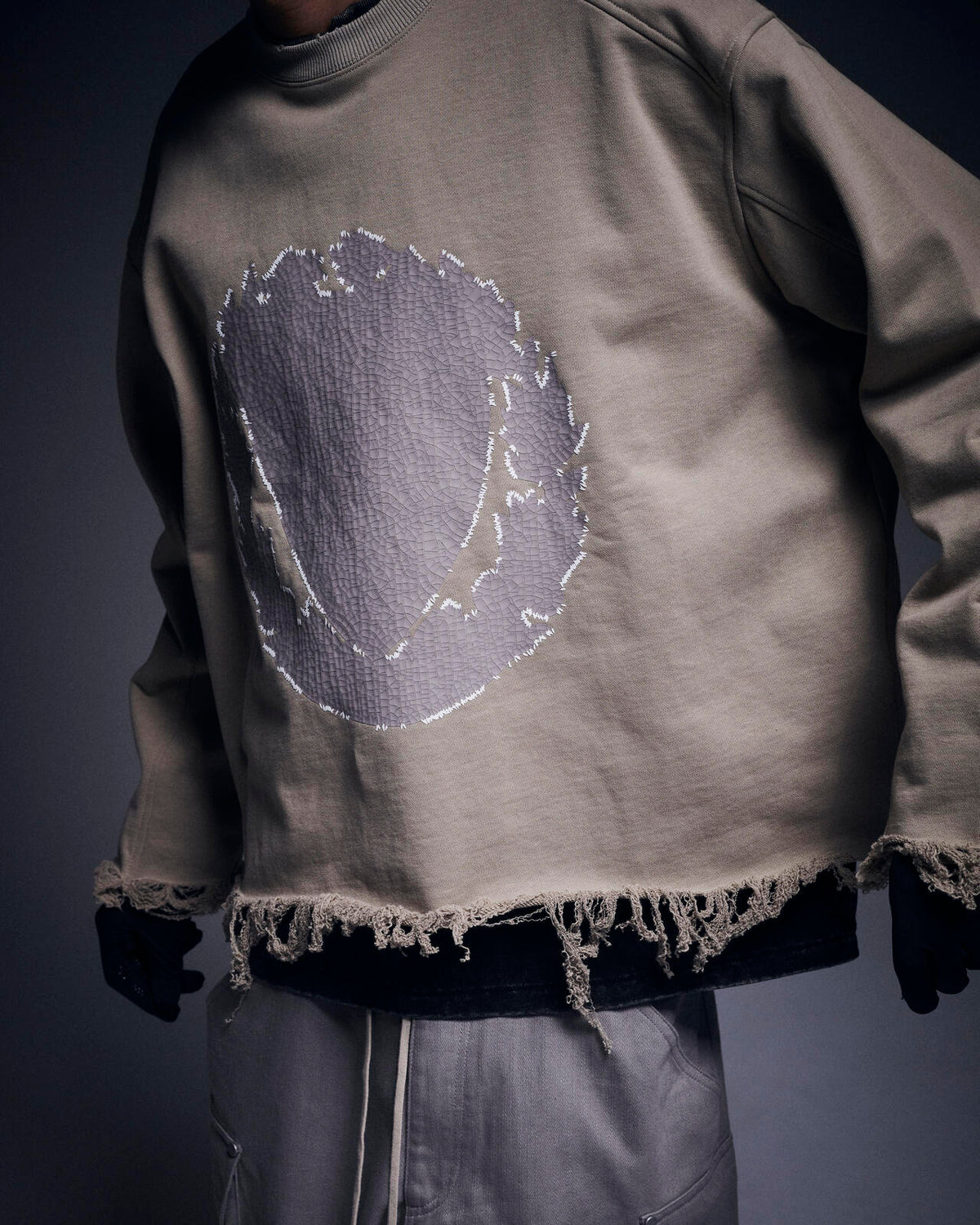 DankeSchon/ダンケシェーン/CUT FRINGE SWEAT CREWNECK EMBLEM | L.H.P 