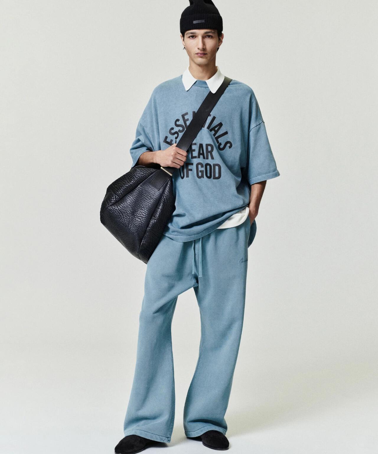 Fear of God ESSENTIALS/FOG エッセンシャルズ/CAMPUS 90s SHORT