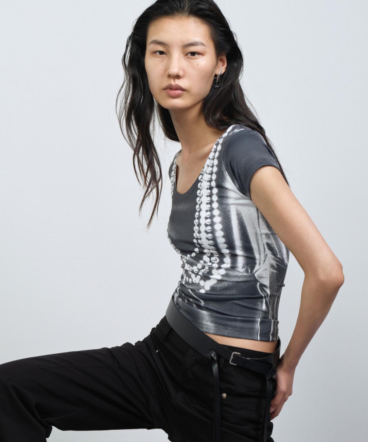 NACHE/ナチェ/PEARL NECKLACE PRINTED T-SHIRT | L.H.P
