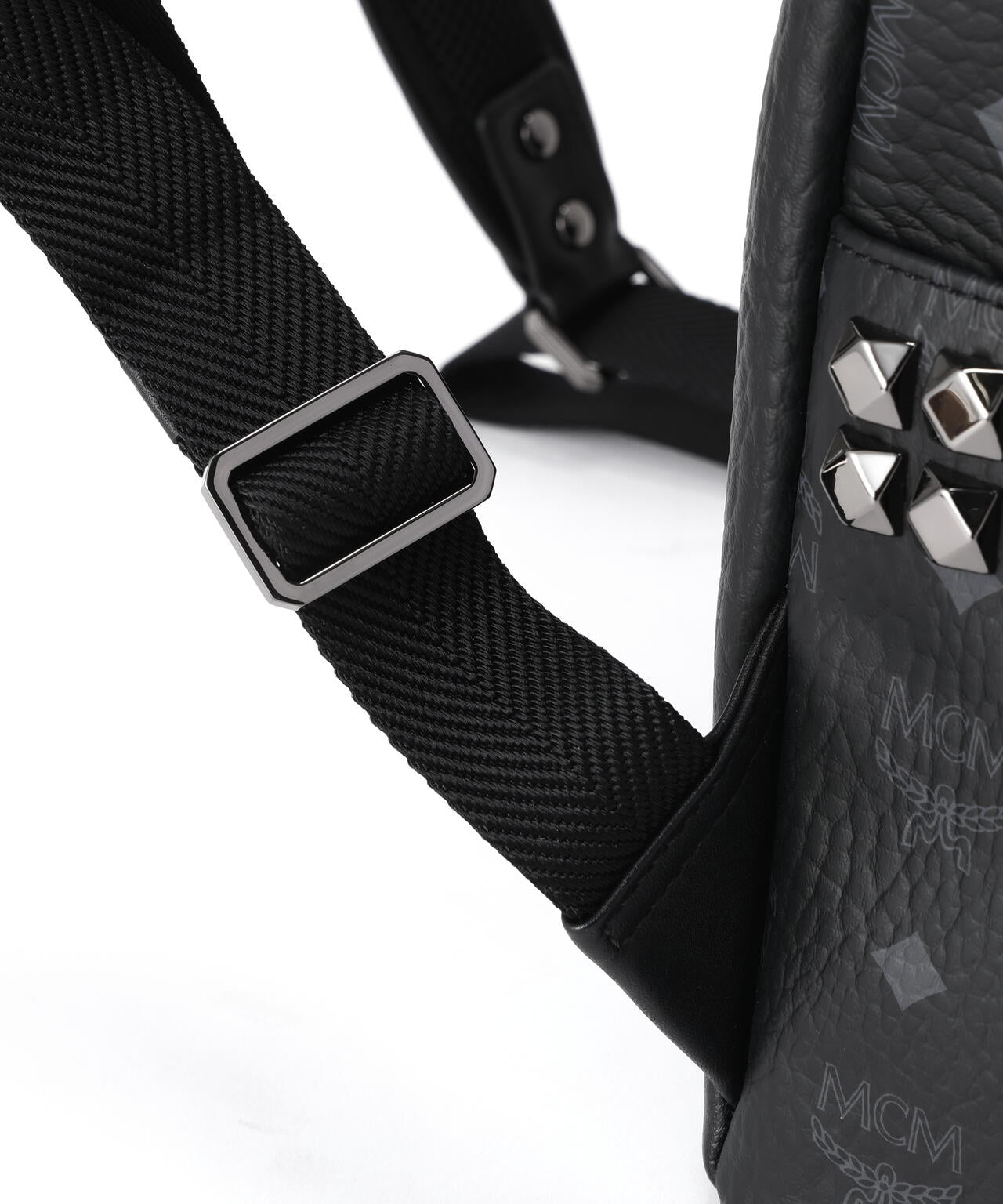MCM/エムシーエム/Stark SideStuds Backpack SML MED