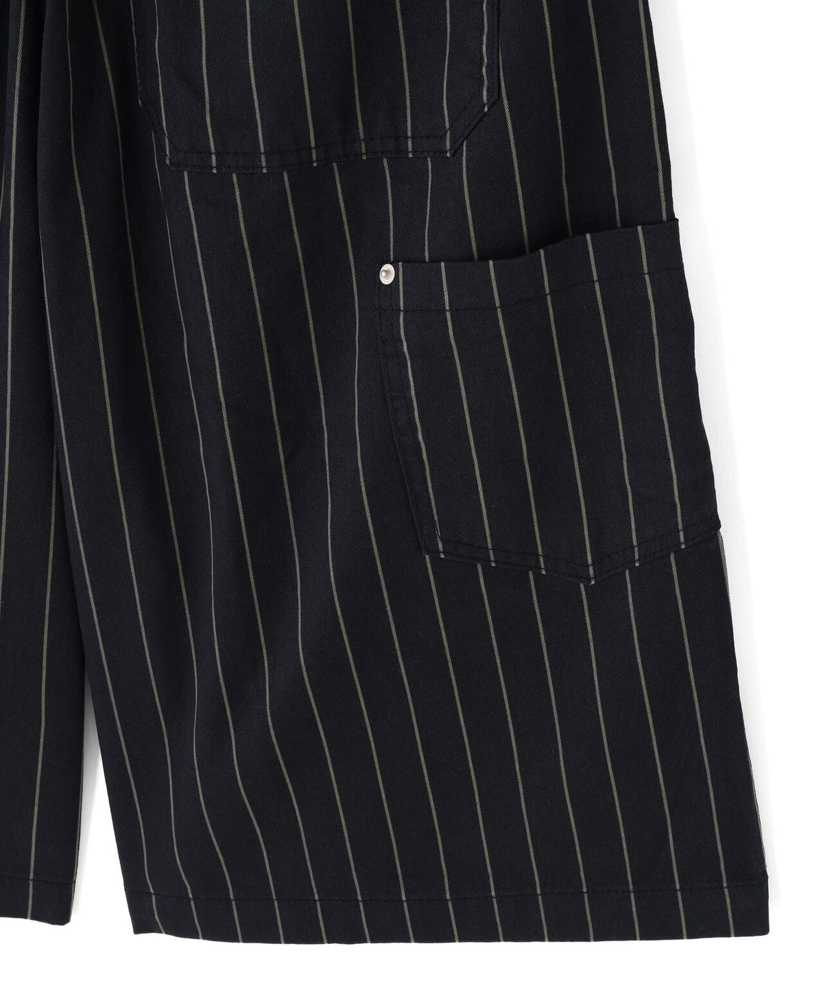 ＳＩＳ／ＳＴＲＩＰＥ　ＳＨＯＲＴＳ