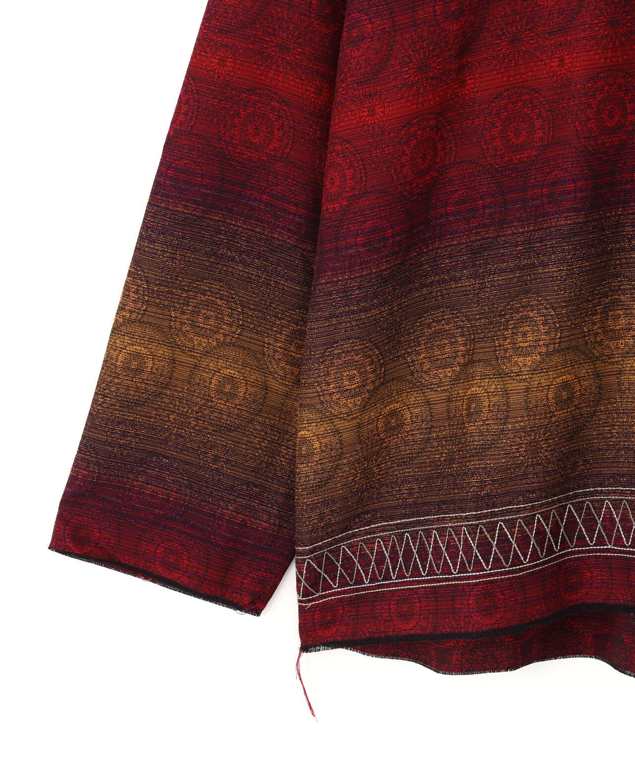 ＥｍｂｒｏｉｄｅｒｅｄＴｕｎｉｃ－ＯｍｂｒｅＪａｃｑｕａｒｄ