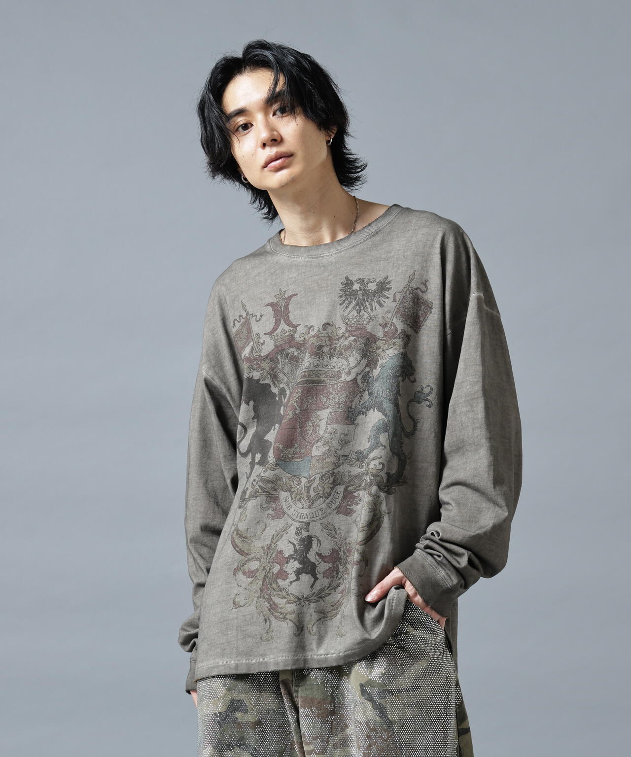 Etudes エチュード フレア ロゴ刺繍 ロンT taka着用 DankeSchon/ダンケシェーン/SPRAYBURN L/S TEE EMBLEM | L.H.P