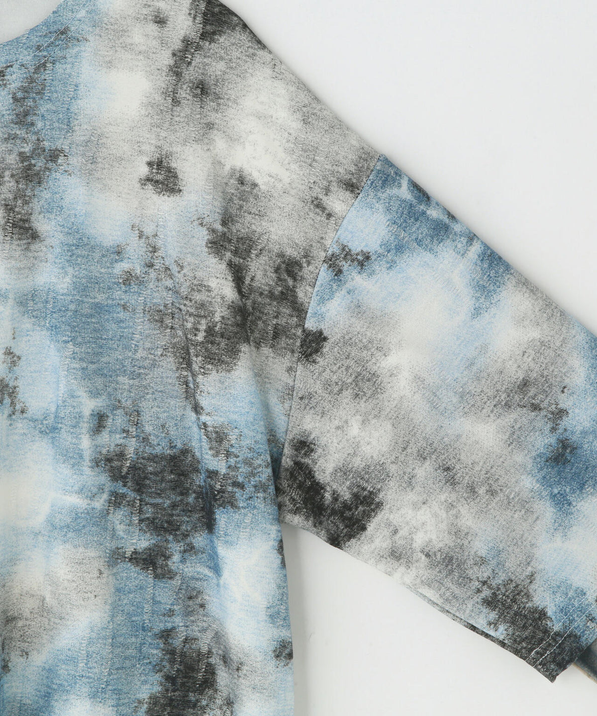 ＳＩＳ／ＢＬＥＡＣＨ　Ｔ－ＳＨＩＲＴ