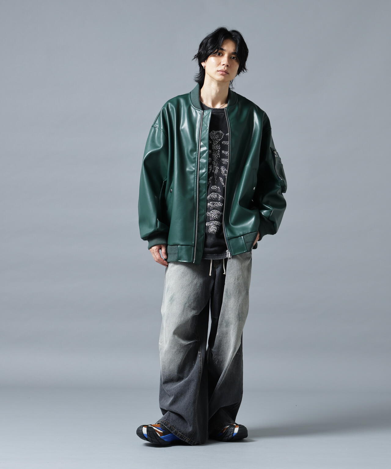 H:180cm C:88cm W:69cm H:90cm 着用サイズ：L