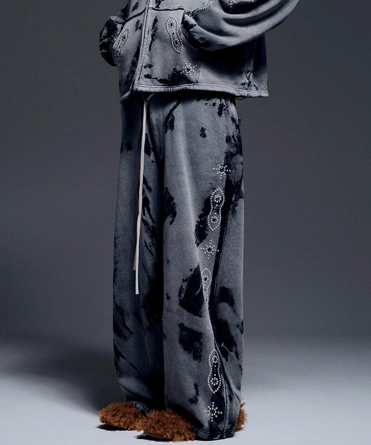 DankeSchon/ダンケシェーン/STUDS SWEAT BAGGY PANTS | L.H.P