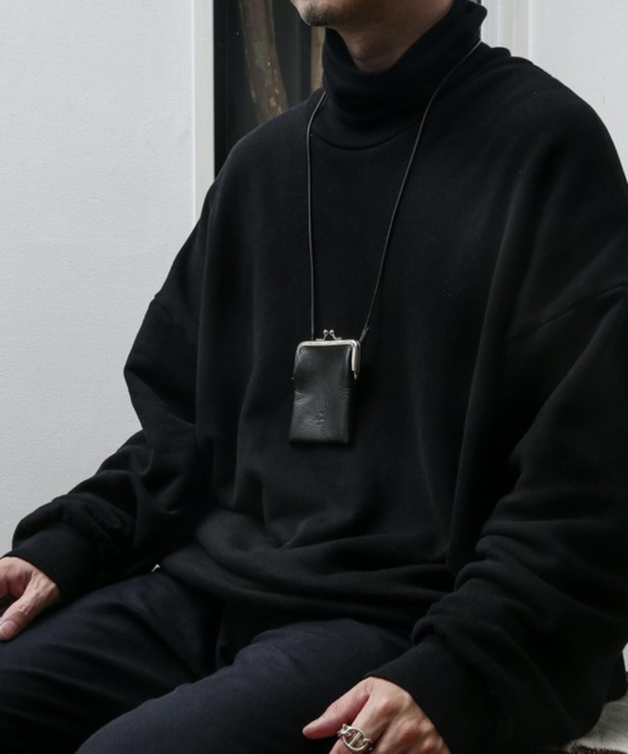 【20/80】トゥエンティーエイティー/SHRINK LEATHER GAMAGUCHI NECK PURSE