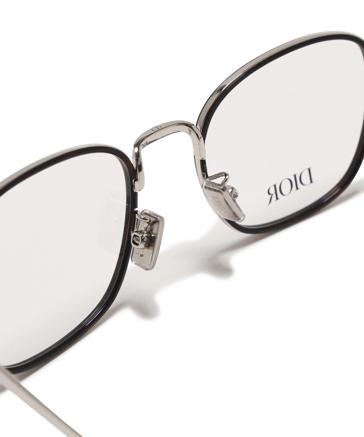 Ｃ　ＤＩＯＲ／ｅｙｅｗｅａｒ