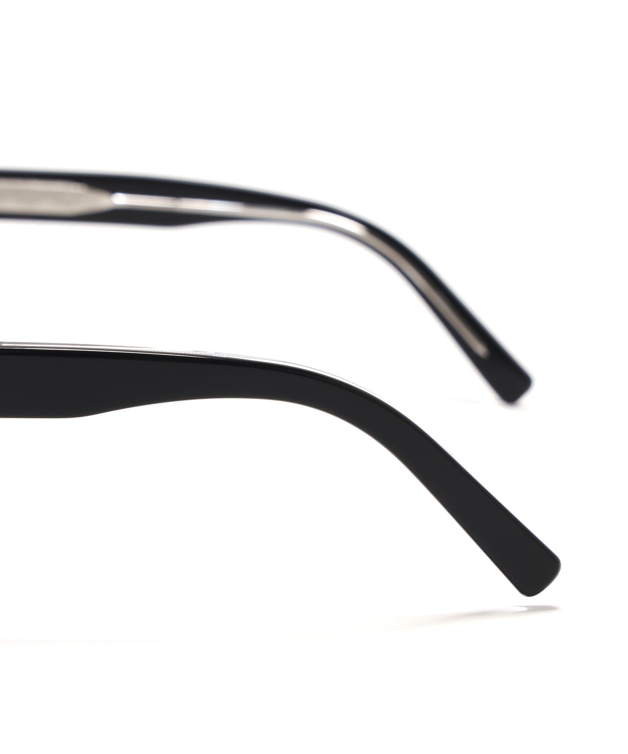 Ｃ　ＤＩＯＲ／ｅｙｅｗｅａｒ