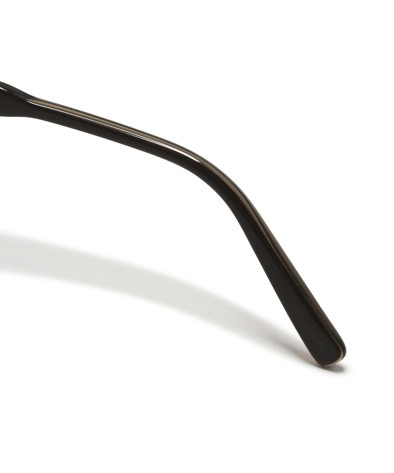 Ｃ　ＤＩＯＲ／ｅｙｅｗｅａｒ