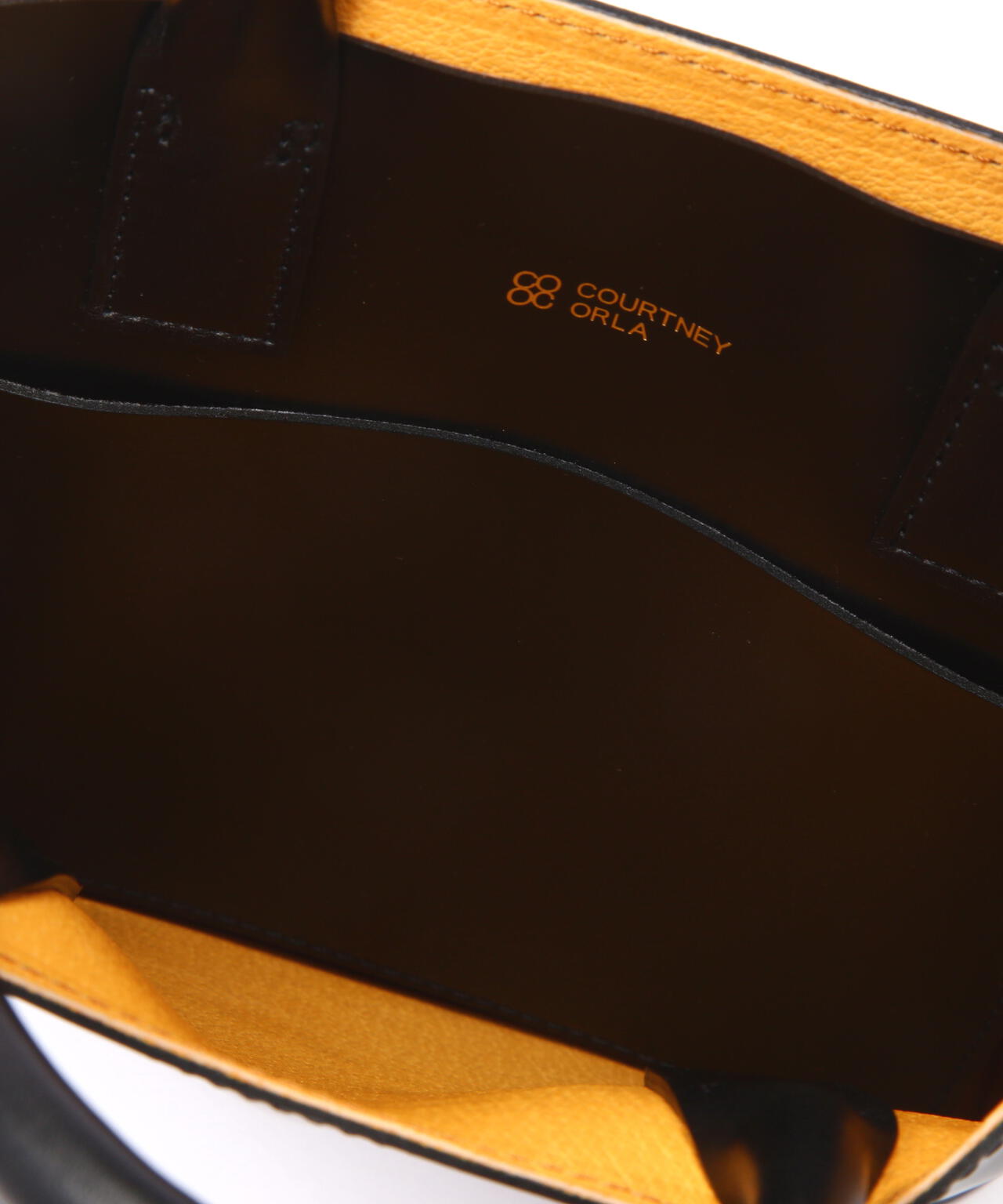 Courtney Orla(コートニーオーラ) CURVE TOTE S