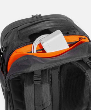 0c8511d1-bad1-5c3d-bd25-788814f37e3d_Image