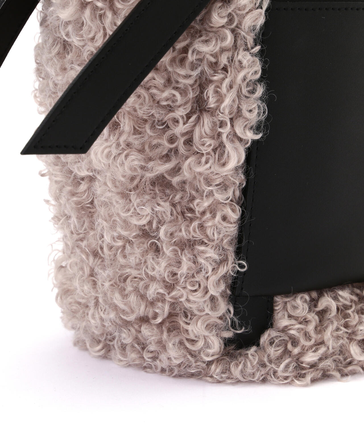 VIOLAd'ORO (ヴィオラドーロ) ファーポケットツキトート/ELMO/v-8660