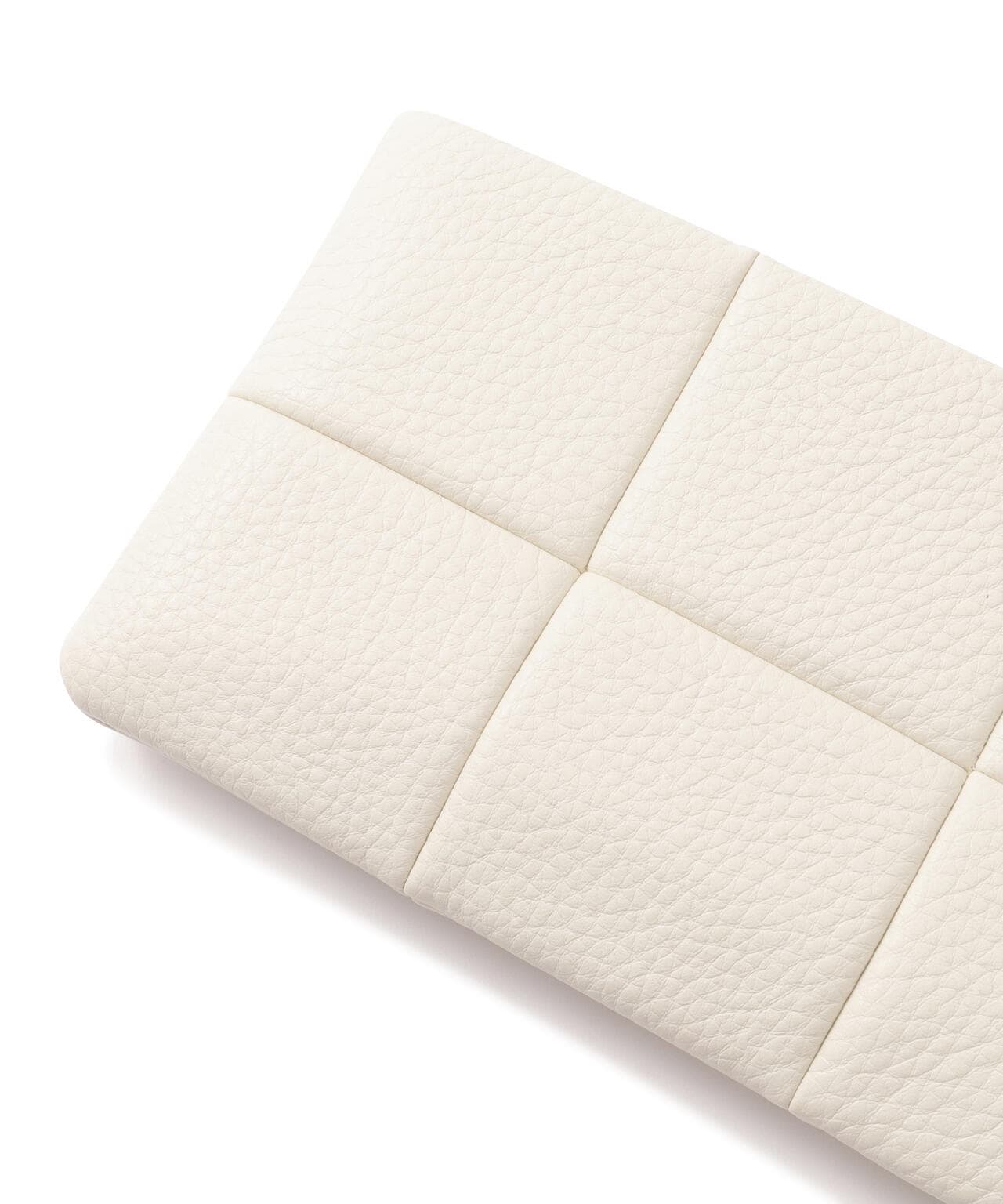 1ff87793-56aa-5ab1-98f2-75e13d71156d_Image